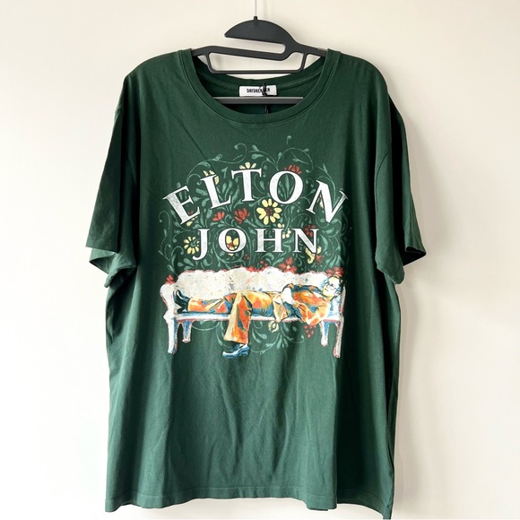 NWT Daydreamer Elton John Floral Boyfriend Tee in Vintage Green - Picture 7 of 12